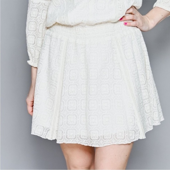 ALICE + OLIVIA Ivory Lace Margaux Dress Size 0 - Picture 5 of 8